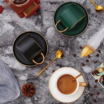 Lihtne keraamilised paar kohvi tass tassi tee set mack saab kohandada vastavalt lusikas kingitused.